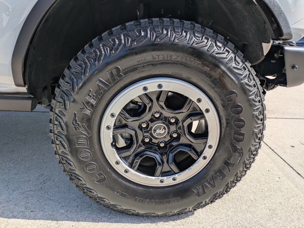 Certified 2023 Ford Bronco Badlands w/ Sasquatch Package AWD/4WD image 22