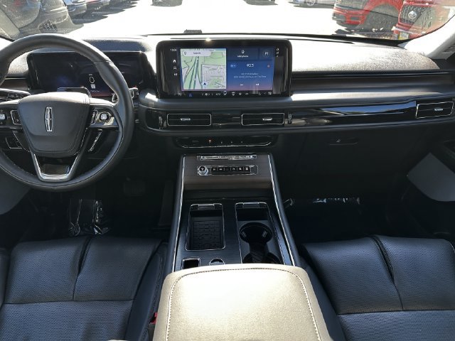 Certified 2025 Lincoln Aviator Reserve w/ Equipment Group 201A AWD/4WD image 15