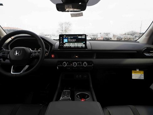 New 2025 Honda Pilot EX-L image 20