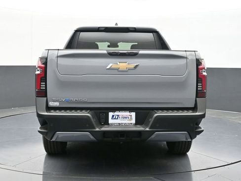 New 2025 Chevrolet Silverado EV LT AWD/4WD image 12