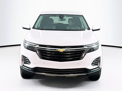 Used 2024 Chevrolet Equinox LT AWD/4WD image 2