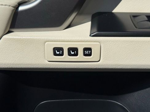 Used 2023 Lexus GX 460 Premium w/ Accessory Package image 21