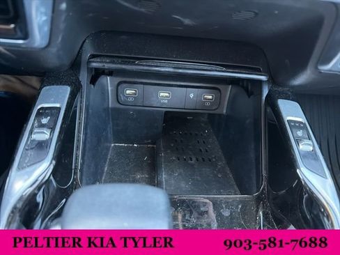 Certified 2022 Kia Sorento SX image 22