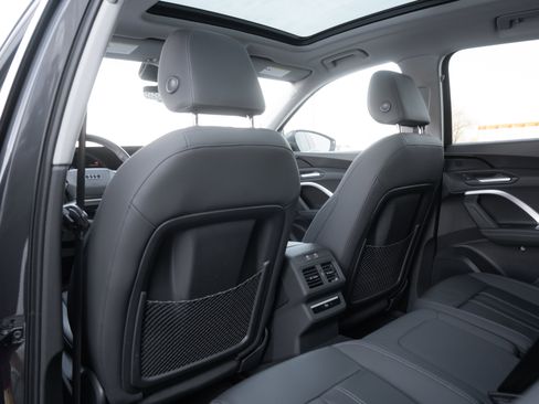 Certified 2025 Audi Q5 Premium w/ Convenience Package image 25