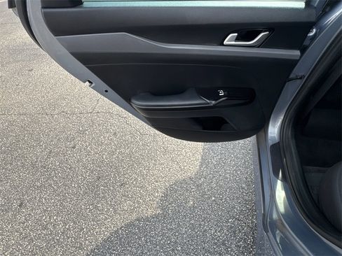 Used 2024 Kia K5 LXS image 21