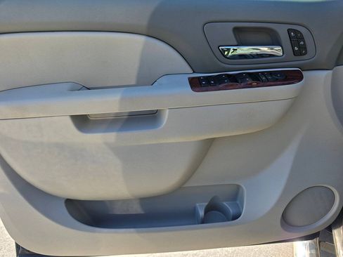 Used 2013 Chevrolet Silverado 1500 LTZ w/ LTZ Plus Package AWD/4WD image 19