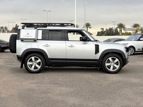 Used 2023 Land Rover Defender 110 S image 27