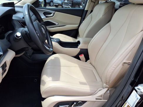 Used 2024 Acura RDX SH-AWD image 25