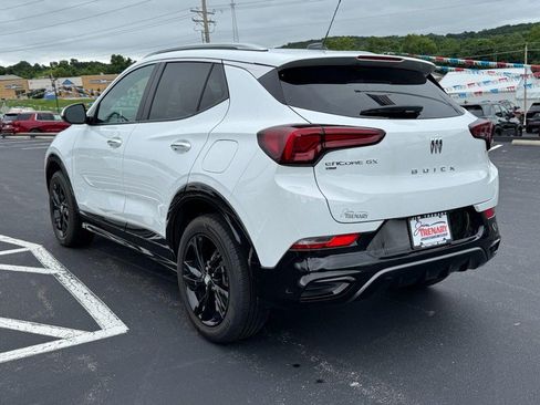 Used 2024 Buick Encore GX Sport Touring AWD/4WD image 6