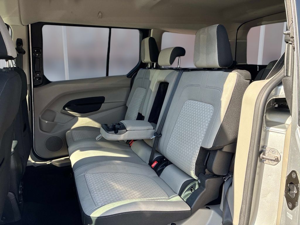 Used 2022 Ford Transit Connect XLT FWD image 22