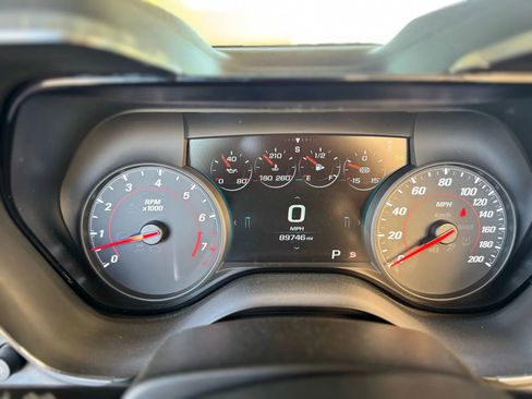 Used 2018 Chevrolet Camaro ZL1 image 28