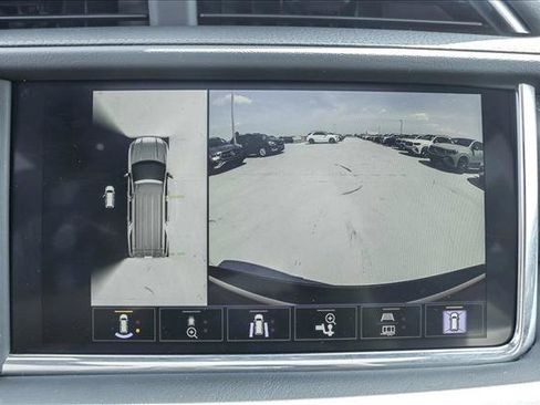 Used 2023 GMC Yukon Denali AWD/4WD image 18