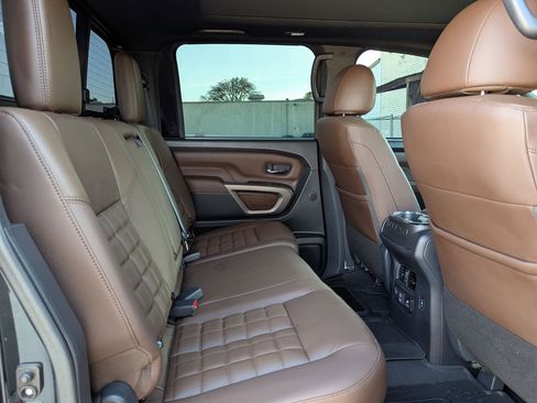 Used 2023 Nissan Titan Platinum Reserve w/ Moonroof Package image 25