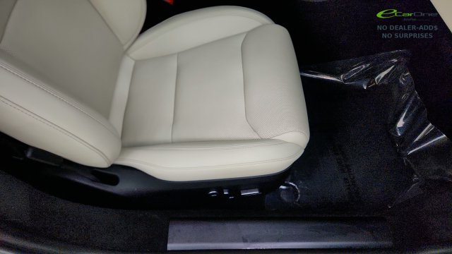 Used 2024 Tesla Model S AWD/4WD image 34