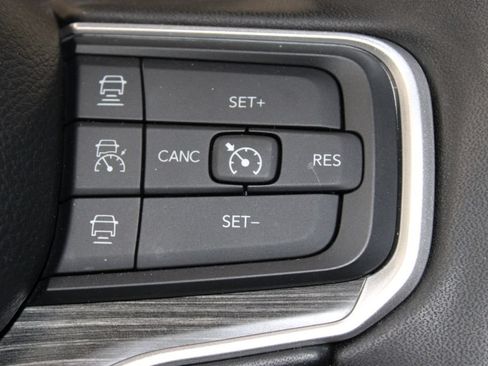 Used 2024 Jeep Wagoneer Series II AWD/4WD image 45