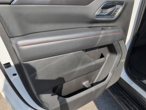 Used 2023 Chevrolet Suburban RST w/ Luxury Package image 30