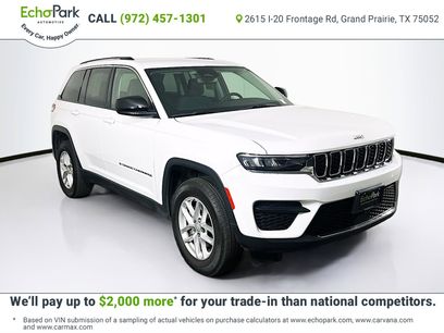 Used 2023 Jeep Grand Cherokee Laredo