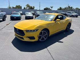 Used 2024 Ford Mustang Coupe RWD image 1