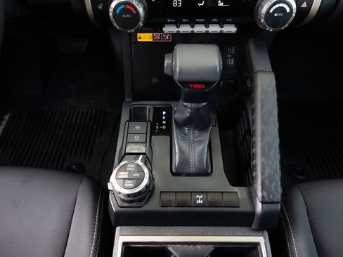 Used 2024 Toyota Tacoma TRD Off-Road w/ TRD Off Road Upgrade Package AWD/4WD image 24
