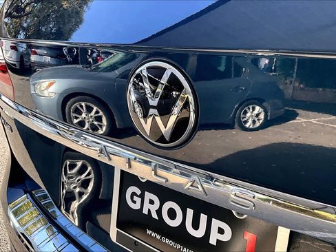 Used 2022 Volkswagen Atlas SE image 32