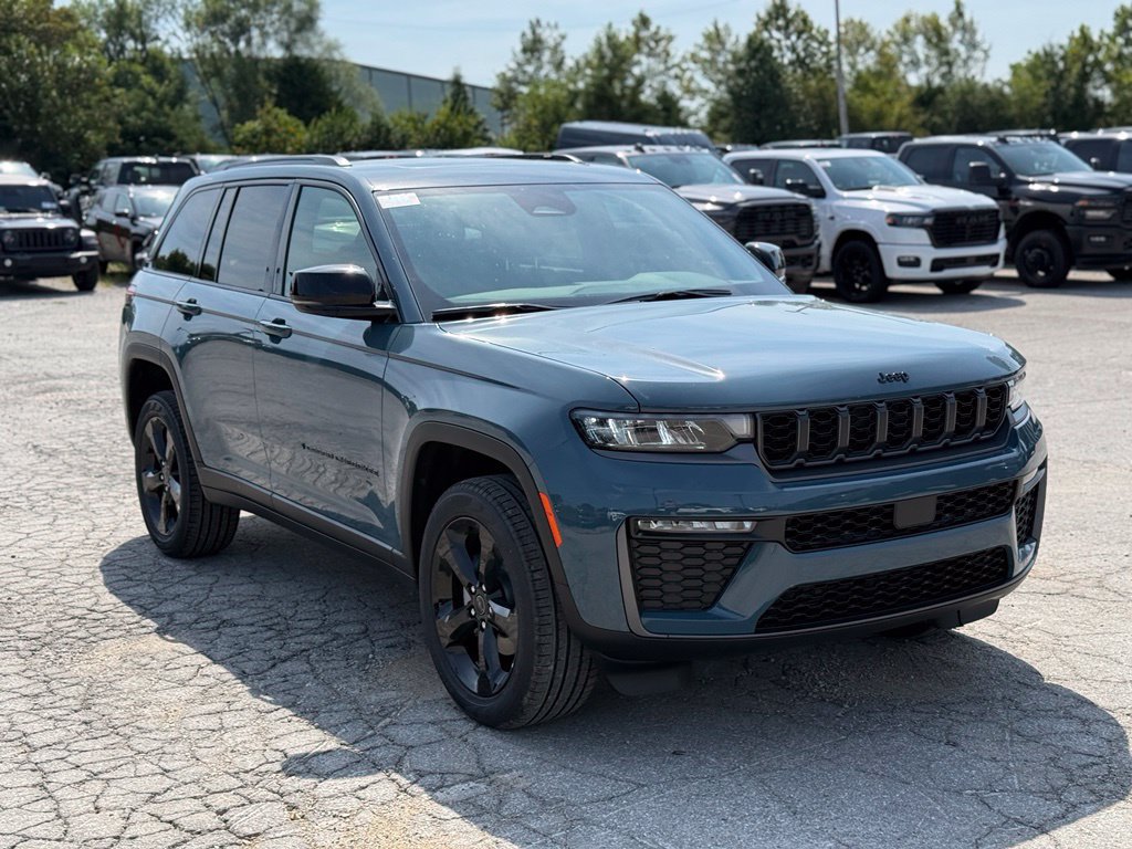 New 2027 Jeep Grand Cherokee Limited AWD/4WD image 4