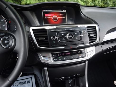Used 2013 Honda Accord Sport image 9