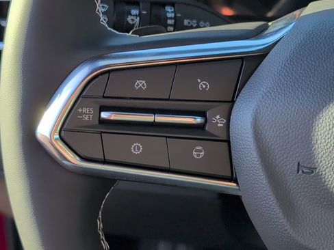 New 2026 Chevrolet Traverse LT w/ Enhanced Driving Package FWD image 22