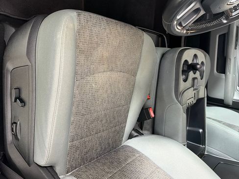 Used 2018 RAM 1500 Big Horn AWD/4WD image 10