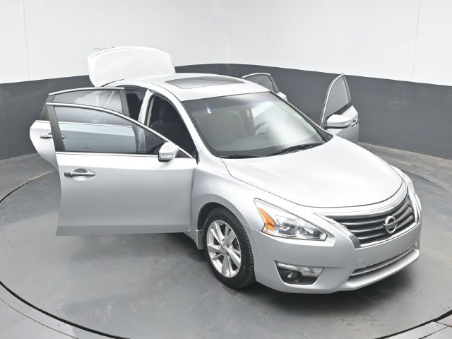 Used 2014 Nissan Altima 2.5 SV w/ Convenience Package FWD image 48