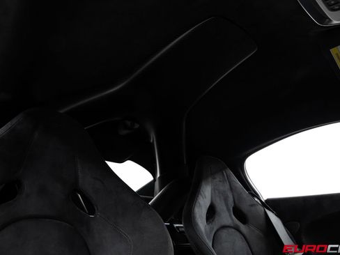 Used 2020 McLaren 620R RWD image 45
