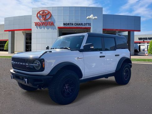 Used 2024 Ford Bronco Wildtrak AWD/4WD image 5