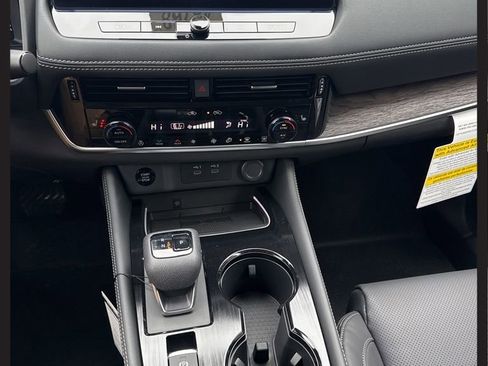 New 2026 Nissan Rogue Platinum w/ Platinum Premium Package image 29