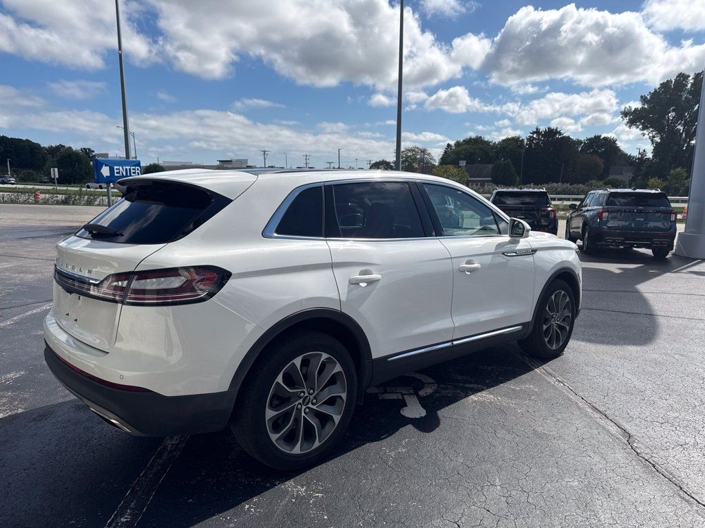 Used 2022 Lincoln Nautilus Reserve AWD/4WD image 6