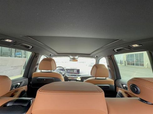 New 2026 BMW X5 xDrive50e image 22