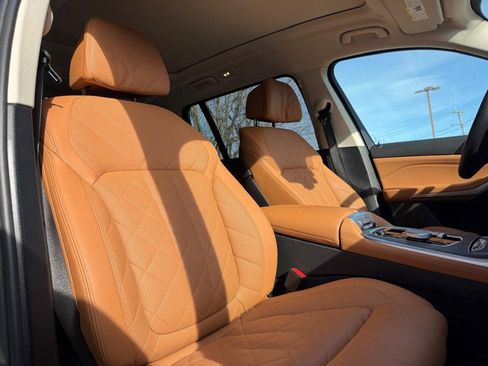 Used 2024 BMW X7 xDrive40i image 24