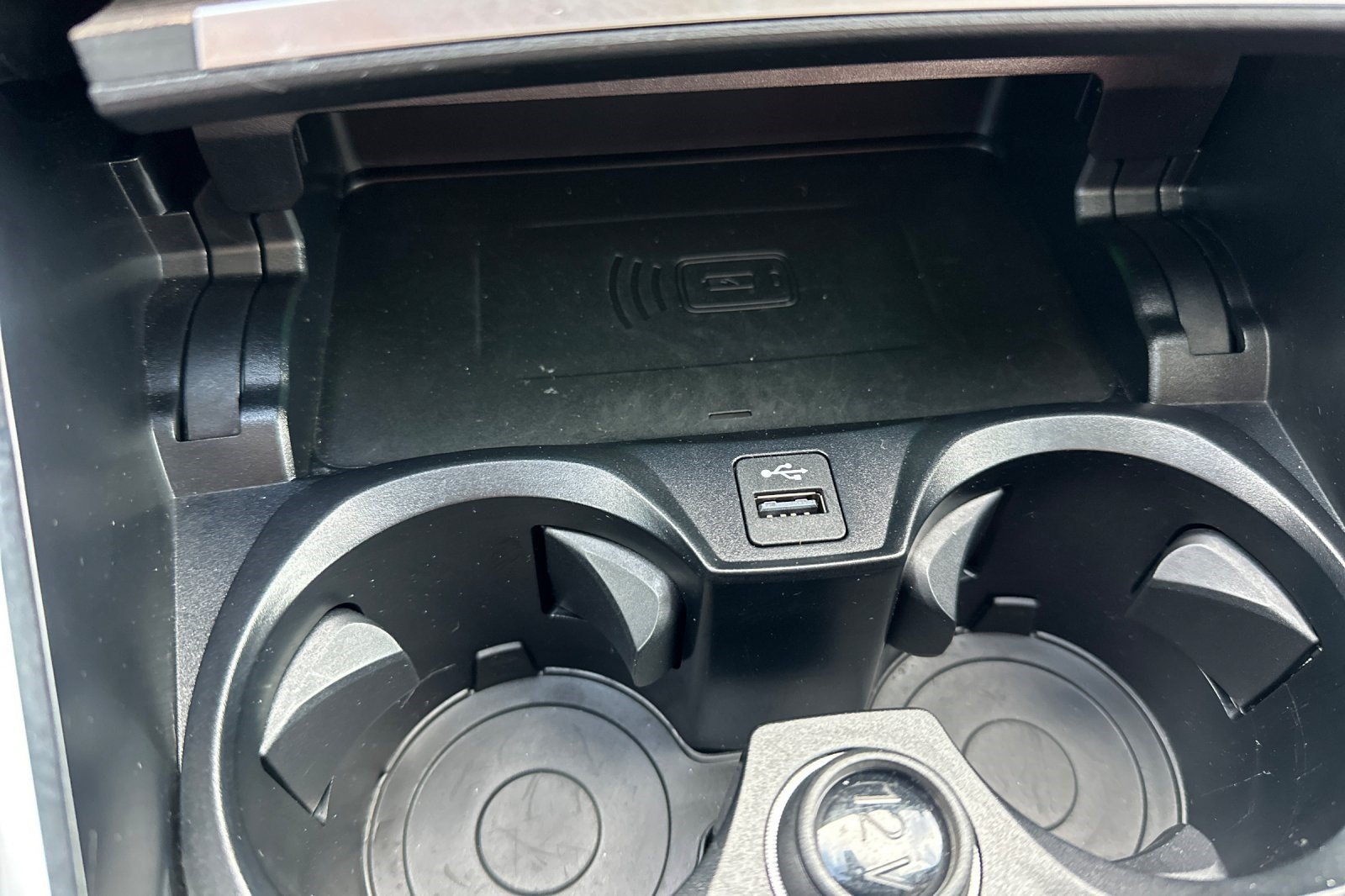 Used 2025 BMW i4 eDrive40 w/ Premium Package RWD image 40