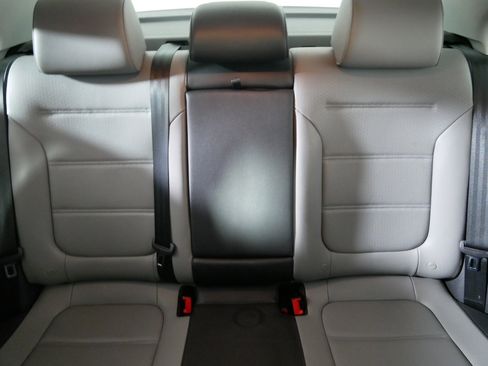 Used 2014 Volkswagen Jetta Hybrid Sedan image 13