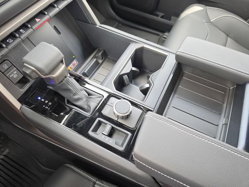 New 2026 Toyota Tundra Limited AWD/4WD image 23