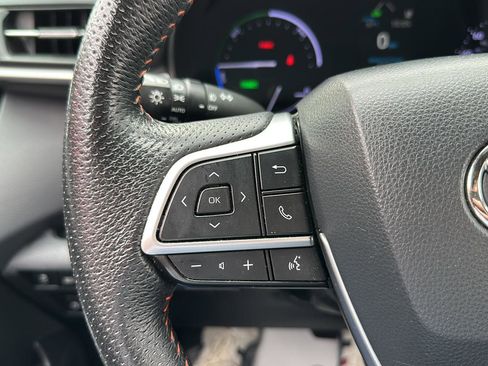 Used 2022 Toyota Sienna XSE w/ XSE Plus Package image 40