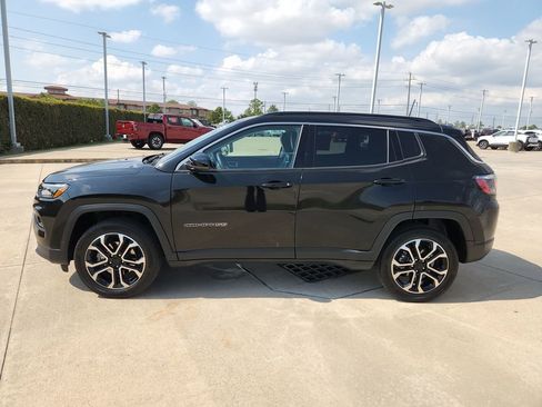 Used 2022 Jeep Compass Limited image 8
