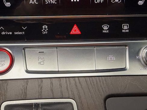 Used 2020 Audi S6 Premium Plus w/ S Sport Package image 56