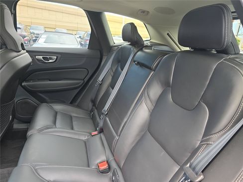 Used 2023 Volvo XC60 B6 Ultimate AWD/4WD image 13