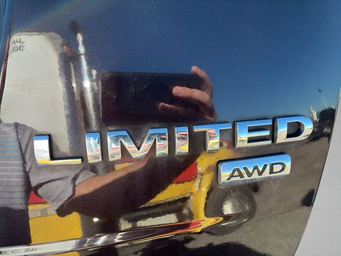 Used 2013 Ford Edge Limited image 14