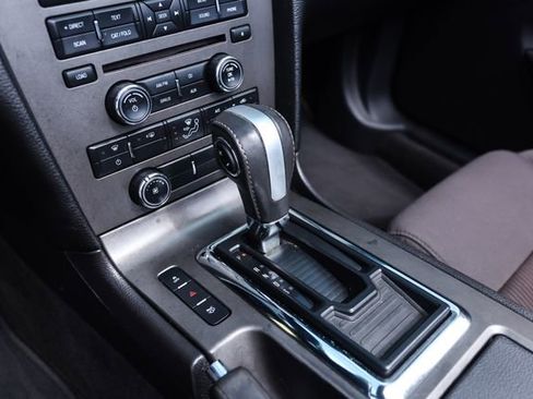 Used 2013 Ford Mustang GT RWD image 41