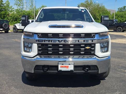Used 2021 Chevrolet Silverado 2500 LT AWD/4WD image 4