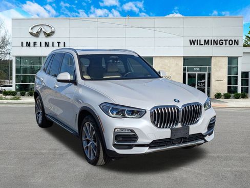 Used 2021 BMW X5 xDrive40i w/ Executive Package image 1
