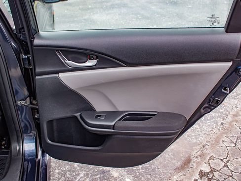 Used 2018 Honda Civic EX image 17