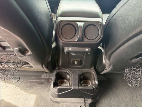 Used 2021 Jeep Gladiator Mojave AWD/4WD image 22