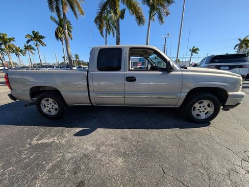 Used 2006 Chevrolet Silverado 1500 LT w/ Onstar Plus Package image 17