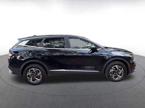 Used 2025 Kia Sportage LX AWD/4WD image 16